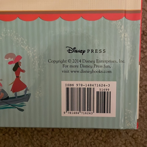 Book Disney’s “Classic Storybook” - Picture 3 of 7